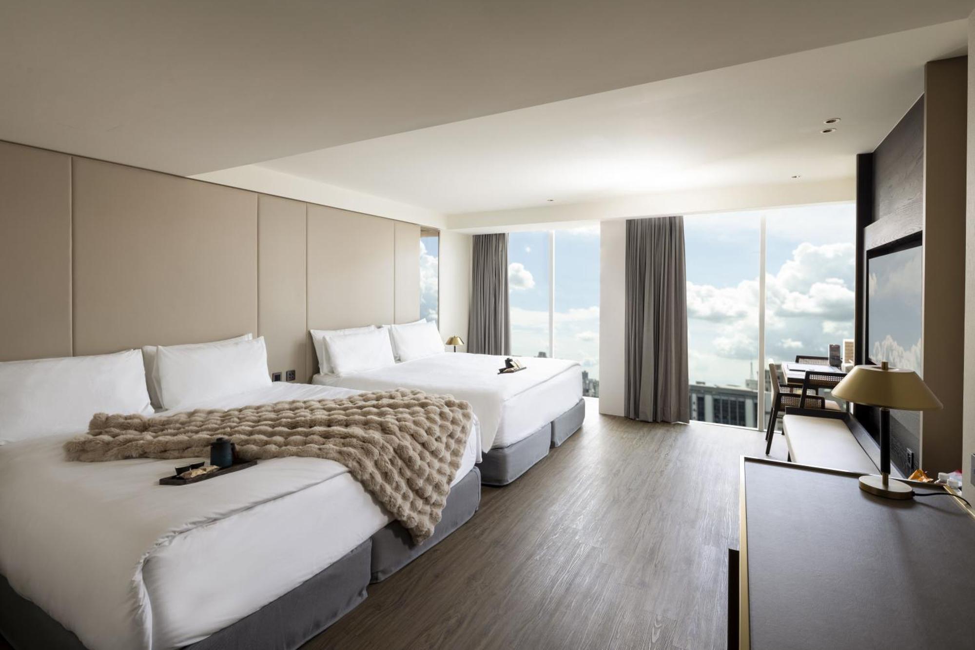Hotel Voyage Kaohsiung By Cosmos Oasis Zewnętrze zdjęcie